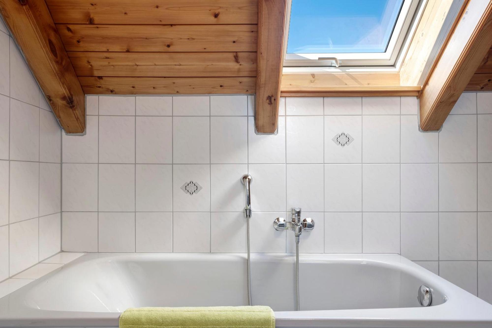 Ferienwohnung Fliegerhorst Endingen am Kaiserstuhl ภายนอก รูปภาพ